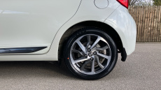 Toyota Yaris 1.5 Hybrid Y20 5dr CVT [Bi-tone] Hybrid Hatchback